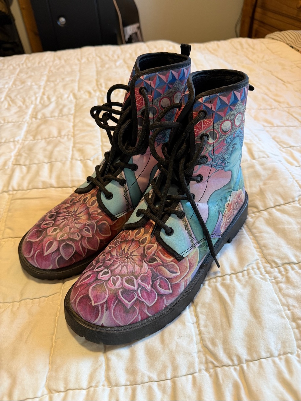 Floral Art-Print Lace-Up Women's Boots in Pink and Teal